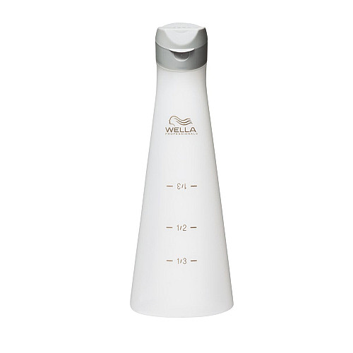 Wella Professionals Бутилка с апликатор за нанасяне на боя Wella 500ml